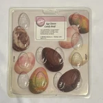 New Wilton Egg Classic Candy Mold 2114-9098 1988 With Insert. Fixed Price $14.99.