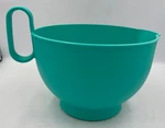Pampered Chef Kids Large Teal Batter / Mixing Bowl #1472. Fixed Price $17.99.