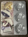 Nib Wilton Cake Baking Pan Mini Umbrella Wedding Baby Shower Rainy Day 2105-3256. Fixed Price $13.00.