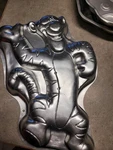 Wilton Pooh Tigger Aluminum Cake Pan 2105-3001 Upc 070896530011. Fixed Price $10.00.