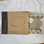 New Pampered Chef 13" Medium Round Stone 1341 With Handles Pizza Baking Dish Box. Fixed Price $32.00.