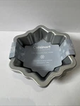 Cuisinart Bakeware Mini Snowflake Pans Set 4 Nonstick Holiday See Info Pics. Fixed Price $16.50.