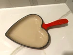 Creuset Heart Skillet Cerise New/tag/original Box. Fixed Price $135.00.