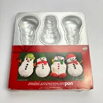 Wilton Mini 6 Snowman Slots Holiday Christmas Baking Mold Pan 2105-472 New. Fixed Price $10.00.
