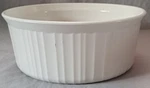 Corningware F-1-B 2.5QT/2.35L Round French White Ribbed Ceramic Casserole Dish. Fixed Price $10.99.