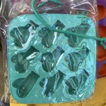 Silicone Ice Muffin Pan - Teal Colored 18CUPS Regular. Fixed Price $12.00.