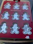 Wilton Nine Cavity Mini Aluminum Non-stick Gingerbread Pan. Fixed Price $10.99.