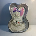 New Wilton Easter Bunny Head Face Vintage Aluminum Cake Pan Mold #2105-2074. Fixed Price $7.25.