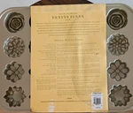 Williams Sonoma 4 Flowers Petits Fours Pan Cast Aluminum Non-stick Nordicware. Fixed Price $23.99.
