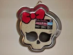New Wilton Monster High Doll Girl Birthday Party Cake Pan Mold Insert #2105-6677. Fixed Price $20.99.