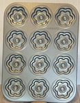 Cake Boss Flower Molded Cookie Pan - Item# 59407 New. Fixed Price $15.01.