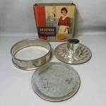 Dr. Oetker Springform Cake Pan 24CM 1/2 Made Germany 1960S Vintage. Fixed Price $19.97.