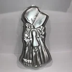 Vintage Wilton Holly Hobbie Cake Pan Mold Cottagecore 70S #3005-513. Fixed Price $13.99.