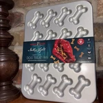 Nordic Bakeware Puppy Love Treat Pan Dog Cookie Baking Homemade Mold. Fixed Price $18.00.