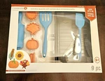 Celebrate Chidrens 3D Cookie Baking Kit/set 9PC Pumpkin Turkey Corn Sunflower. Fixed Price $5.00.