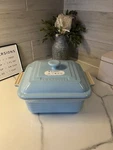 *new* Le Creuset Classic Square Baking Dish W/lid 3L Sky Blue. Fixed Price $100.00.
