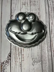 Wilton Cake Pans Lot Of 2. Elmo 2002 Model 2105-3461 And Crown 2105-1015. Fixed Price $9.99.
