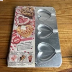 Wilton 1998 Nos Valentine's Day Heart Treats Lollipop Pan Cookie Mold. Fixed Price $11.00.