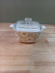Vintage Corningware 1-3/4 Qt Square Floral Casserole Dish Glass Pyrex Lid. Fixed Price $17.09.