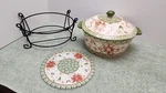 Temp-tations Old World 1.5QT. Baking Dish With Lid, Glass Trivet & Black Rack. Fixed Price $24.99.