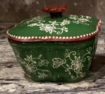 4PC Temptations By Tara Green Floral Lace 2 Square Casseroles Lid 16 Oz Unused. Fixed Price $42.00.