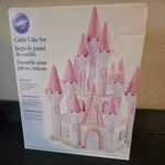 Wilton Castle Cake Set Fairytale Princess Medieval, 32 Piece Decorating Kit. Fixed Price $20.00.