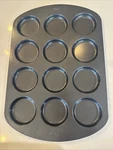 Wilton Muffin Top Whoopie Moon Pan Non Stick 12 New Never Used. Fixed Price $8.00.