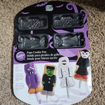 Wilton Halloween Pops Cookie Pan - 8 Mummy, Vampire, Alien, Dracula New. Fixed Price $14.99.