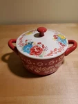 The Pioneer Woman Mini Round Casserole Dish With Lid Red Floral Design Stoneware. Fixed Price $14.50.