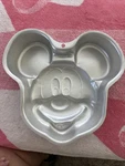 Wilton 2001 Mickey Mouse Head Aluminum Cake Pan 2105-3603 Euc With Insert. Fixed Price $11.00.