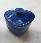 Creuset Heart Petite Cocotte Ramekin D'amour Blue Stoneware Lid Valentines. Fixed Price $29.88.