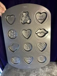 Wilton Sweetheart Valentine Cookie Cakelet Mold 12 Cavity Non-stick Baking Pan. Fixed Price $23.50.