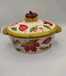 Temptations By Tara Fall Harvest 16 Oz. Stoneware Bowl With Lid Euc. Fixed Price $16.00.