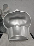 Wilton 2005 Novelty Cupcake Shaped Pan Mold Aluminum 2105-3318 Jumbo. Fixed Price $10.00.