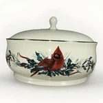 Lenox Winter Greetings 2-QUART Covered Casserole Dish Cardinal Design. Fixed Price $54.95.