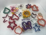 Lot 17 Wilton Comfort Grip Cookie Cutters Butterfly Duck Ghost Stars Tree More. Fixed Price $28.99.