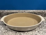 Pampered Chef Stoneware Family Heritage Large Oval Baking Dish Vanilla White. Fixed Price $15.99.