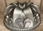 Nordic Ware Fleur De Lis Bundt Pan Platinum Collection -preowned. Fixed Price $26.89.