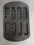 Wilton Valentine 8 Cavity Cookie Sticks Baking Pan Hearts Love Xoxo. Fixed Price $15.00.