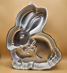 Vintage 1986 Wilton Cottontail Bunny-large Cake Pan Mold #2105-2015, Euc. Fixed Price $13.95.