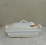 Creuset Heritage 4 Quart Covered Rectangular Casserole, Meringue - New. Fixed Price $159.95.