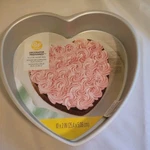 Wilton Decorative Preferred 10-INCH Heart Shaped Love Cake Baking Mold Pan New. Fixed Price $15.95.