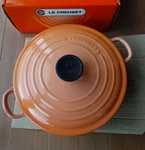 Le Creuset Cocotte Risotto Pot 24CM 9.5" 3.5QT Peach Enamel Cast Iron. Fixed Price $469.88.