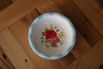 The Pioneer Woman Sweet Rose 5" Mini Stoneware Pie Pan. Fixed Price $17.00.