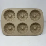 Pampered Chef Family Heritage Classics Fluted 6 Mini-bundt Cake Pan Stoneware. Fixed Price $21.96.