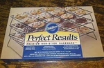 Wilton Perfect Results Premium Non-stick Set Of 3 Stacking Cooling Grids -new. Fixed Price $14.99.