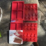 Wilton Silicone 2 Candy Mold , Barkers Chocolate. Fixed Price $24.99.