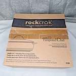 Pampered Chef Rockcrok Everyday Pan Dutch Oven 2.5 Qt 2.35L New 3139 Open Box. Fixed Price $112.50.