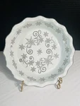 Temptations Winter SW914599 White/silver Snow Flakes Fluted Pie/quiche Dish. Fixed Price $26.35.