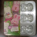 Wilton Mini Bunnies Cake Pan Mold Muffin Easter Cavity Vintage 1992 #2105-4426. Fixed Price $9.50.